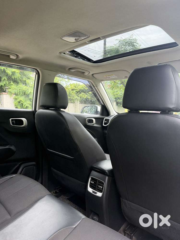 Hyundai Venue Sx (o) Mt 1.5 Diesel, 2020, Diesel