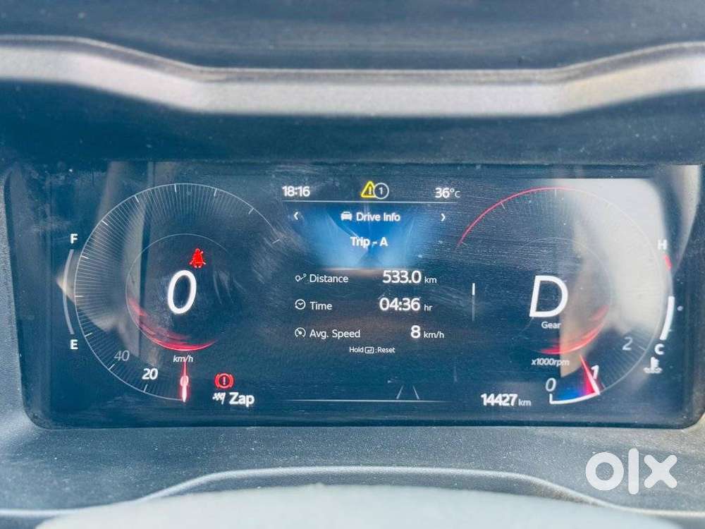 Mahindra Xuv 3xo Ax7l 1.2 Petrol At (pg), 2024, Petrol