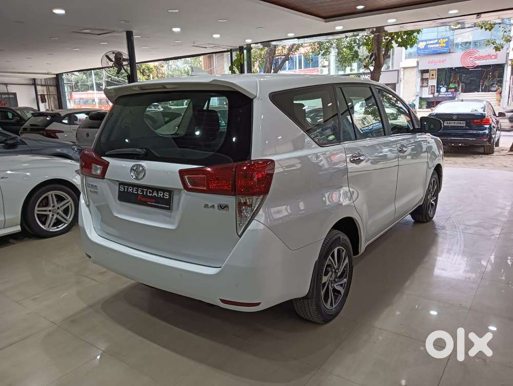 Toyota Innova Crysta 2.4 V, 2023, Diesel
