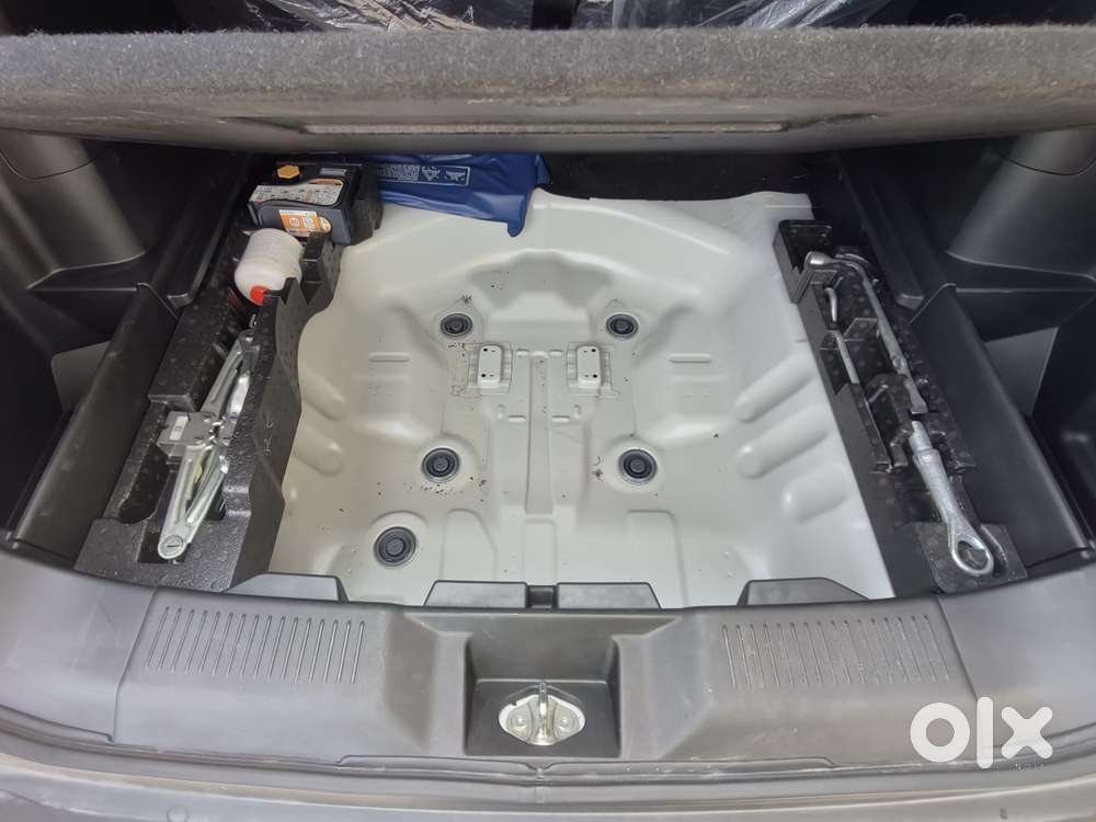 Maruti Suzuki Victoris Others, 2025, Petrol