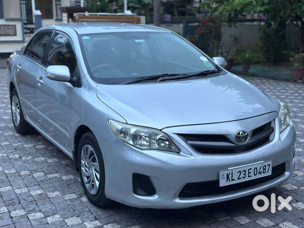 Toyota Corolla Altis 2010-2013 Aero D 4d J, 2011, Diesel