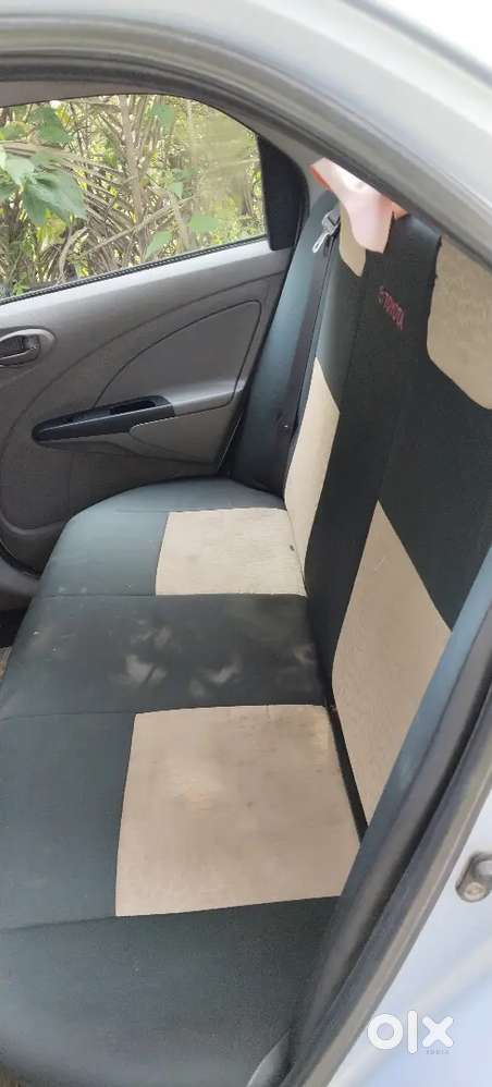 Toyota Etios 1.5 G 2012