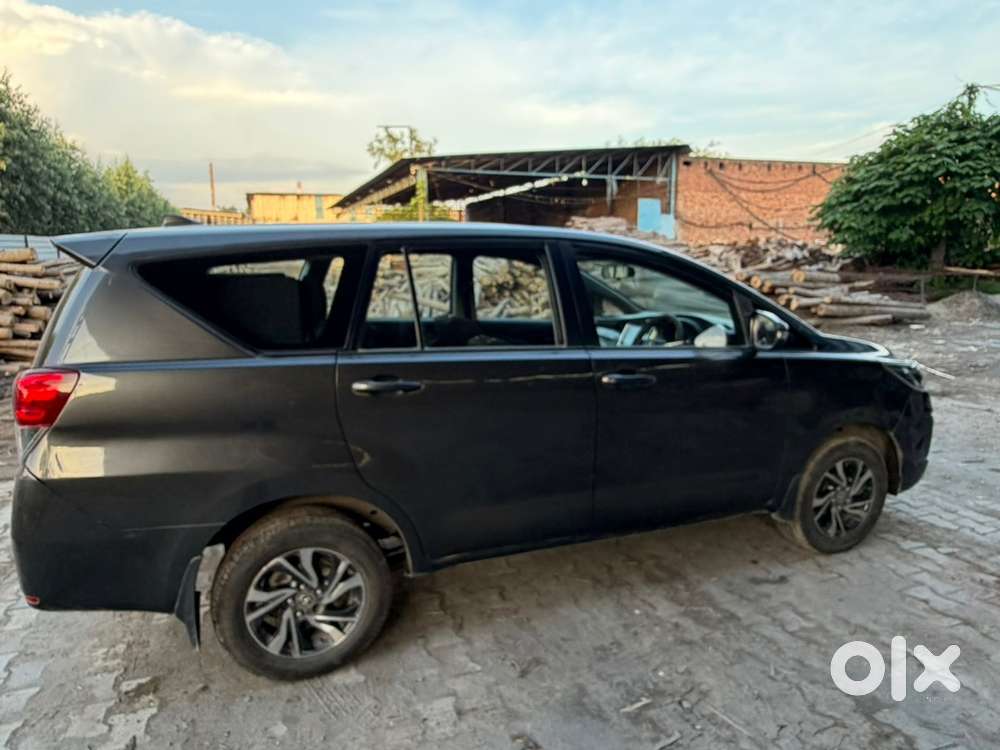 Toyota Innova Crysta 2021