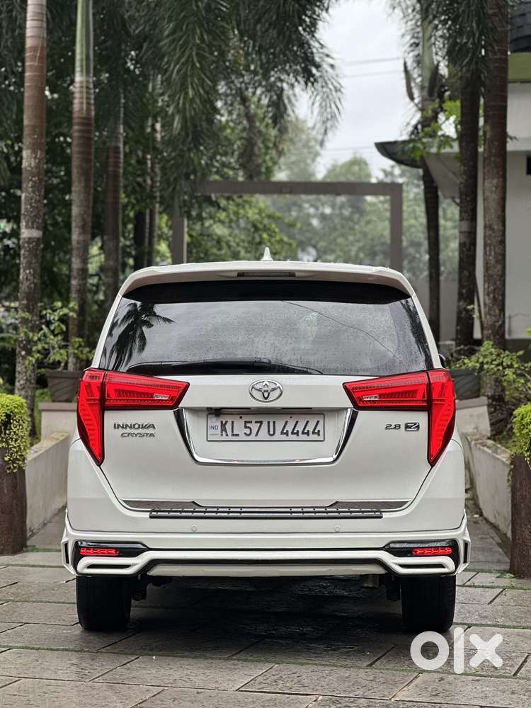 Toyota Innova Crysta 2.8z Automatic, 2019, Diesel