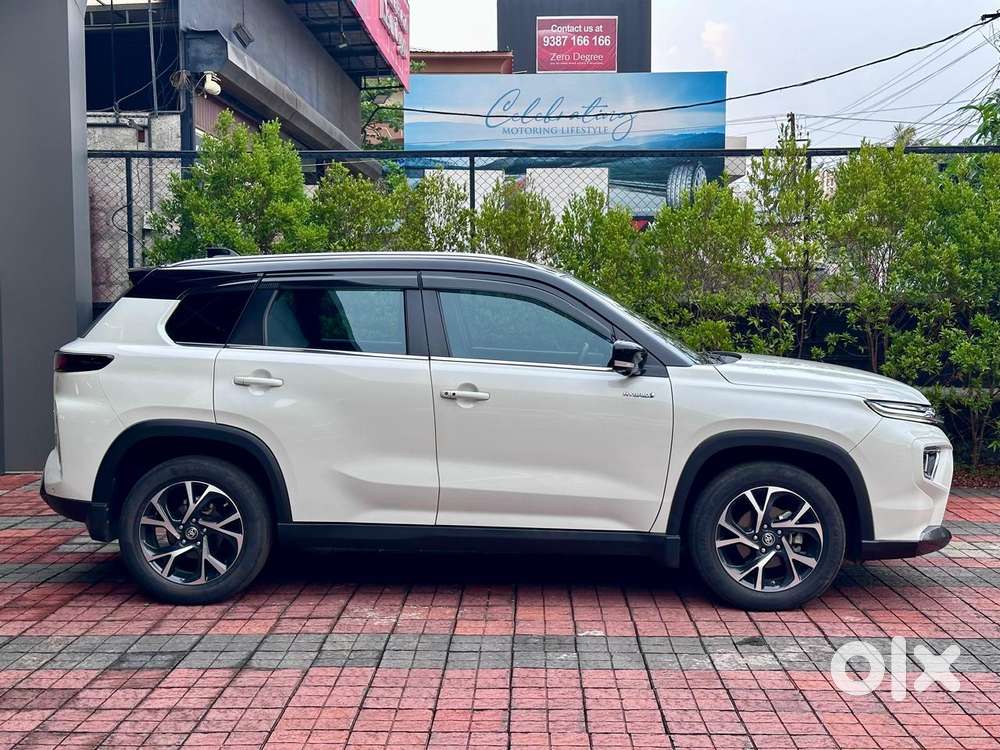 Toyota Urban Cruiser Hyryder 1.5 V Hybrid, 2023, Petrol