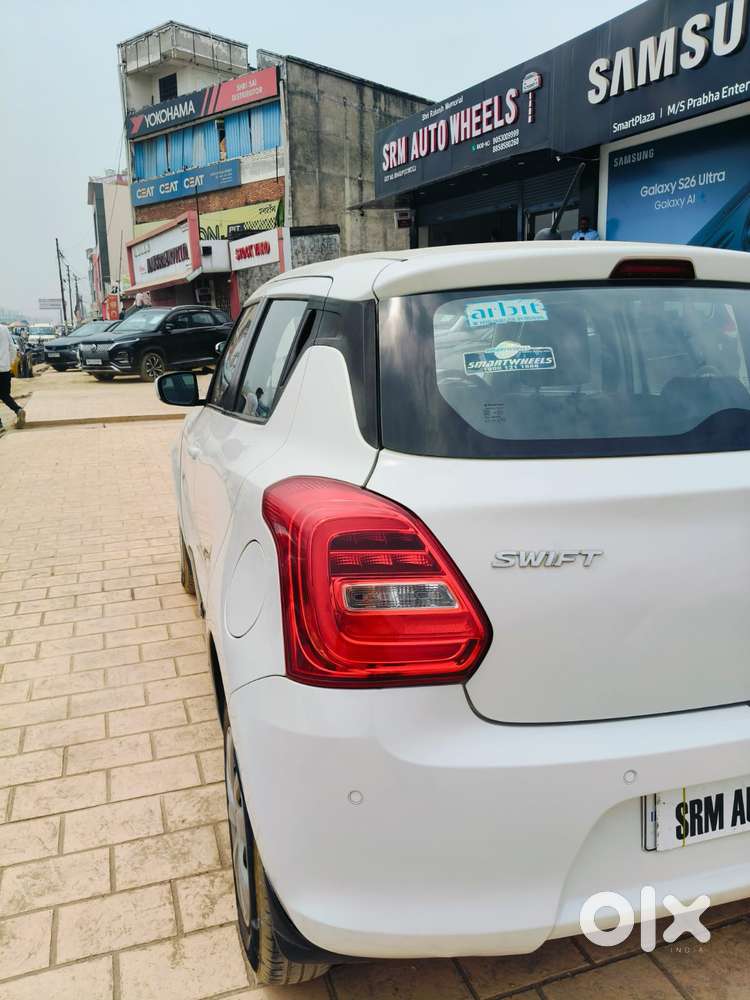Maruti Suzuki Swift Vvt Vxi, 2022, Petrol