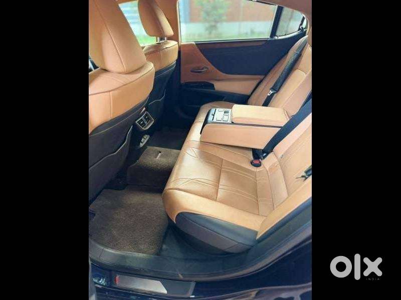 Lexus Es 300h Exquisite, 2023, Petrol