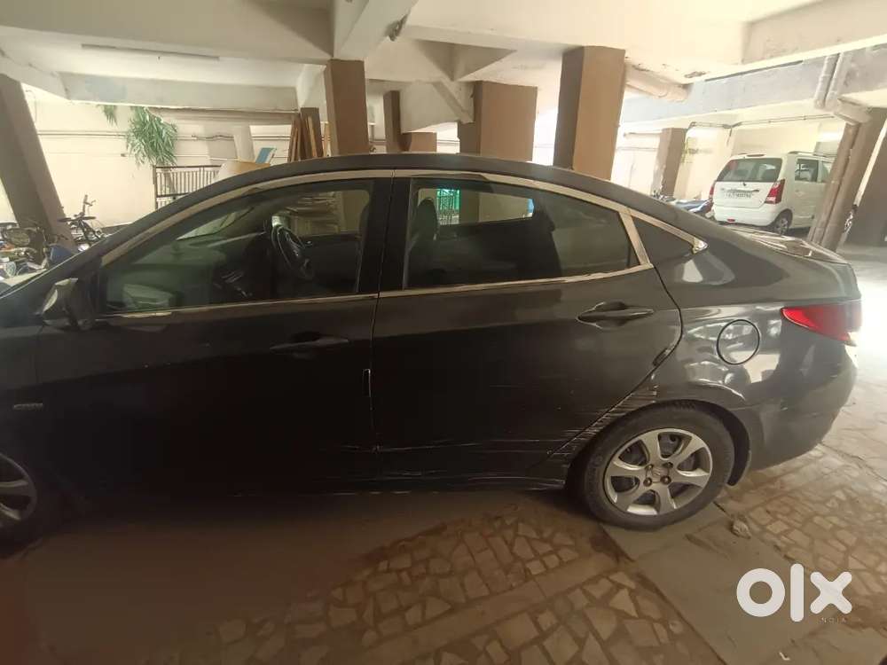 Hyundai Verna 1.6 Crdi Carbon Grey Color
