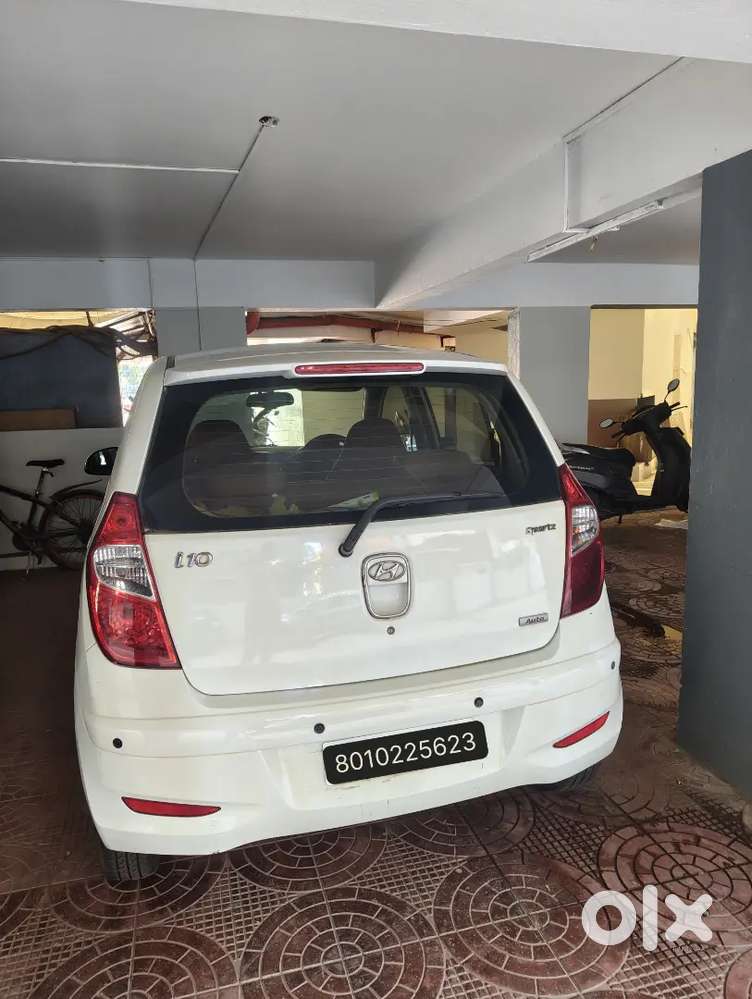 Automatic Hyundai I10 Sportz