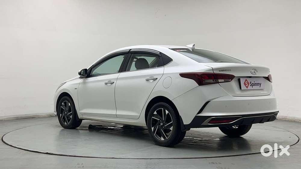 Hyundai Verna 1.5 Sx (o) Vtvt Ivt, 2022, Petrol