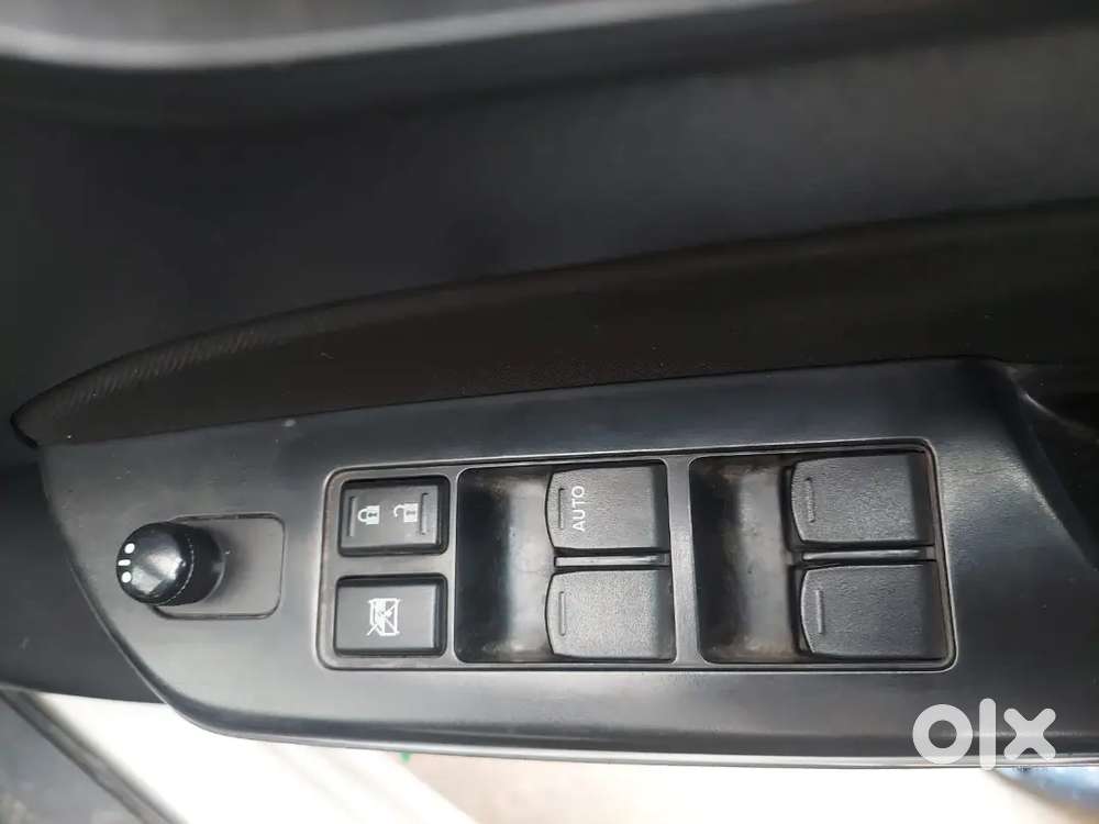 Maruti Suzuki Swift 2014 Petrol 33000 Km Driven