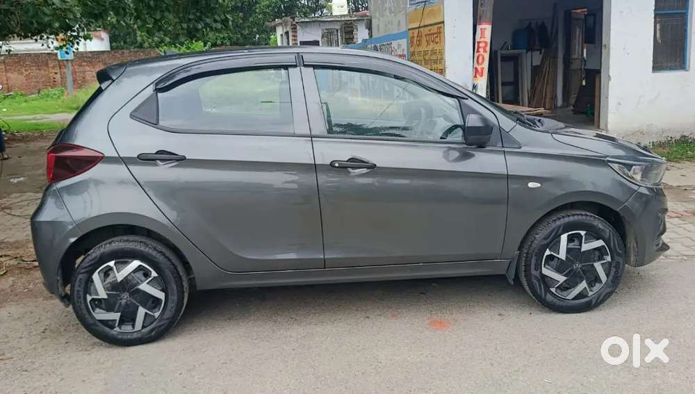 Tata Tiago Revotron 2025 Bilkul New Car No Scratch Only 13000 Km Drive