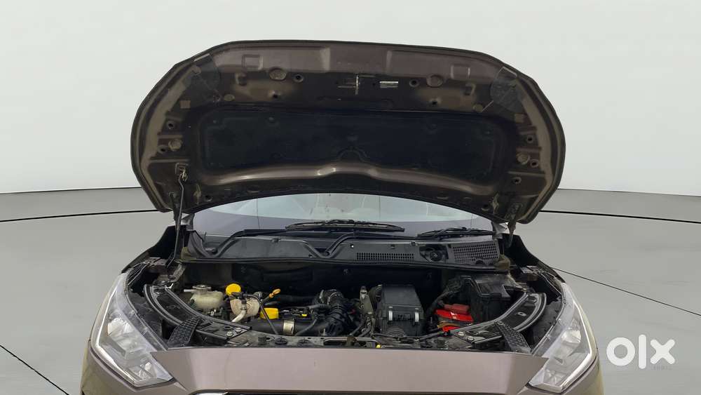 Nissan Magnite 1.0 Xv Turbo Cvt, 2022, Petrol