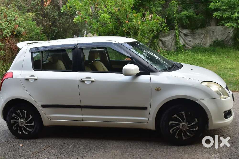 Well Maintained Maruti Suzuki Swift 2008 Petrol