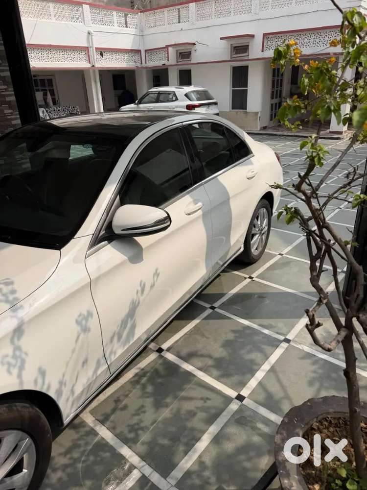 Mercedes-benz C-class 2020 Diesel 34085 Km Driven