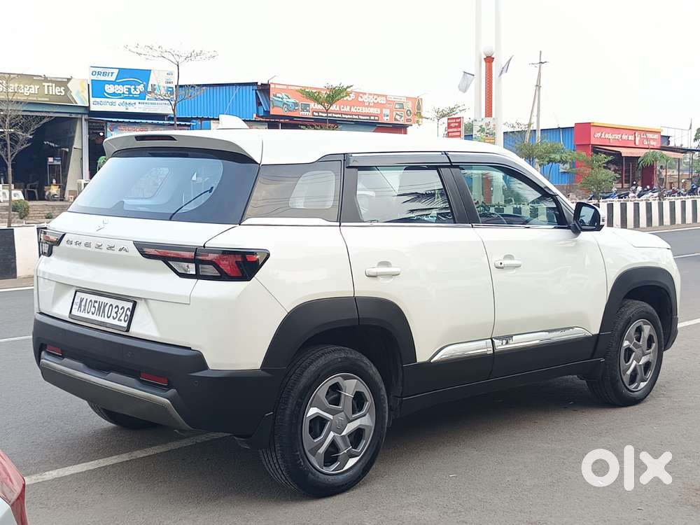 Maruti Suzuki Brezza 1.5 Lxi Cng, 2024, Cng & Hybrids