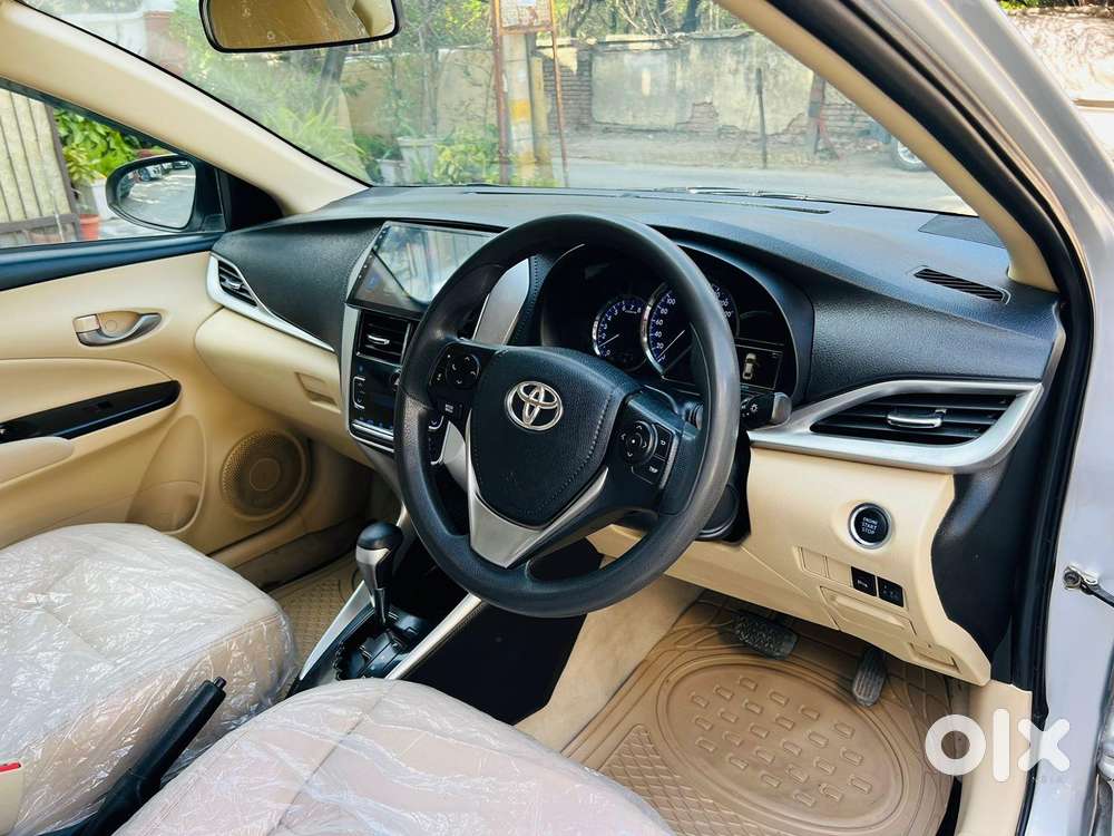 Toyota Yaris G Cvt, 2020, Petrol