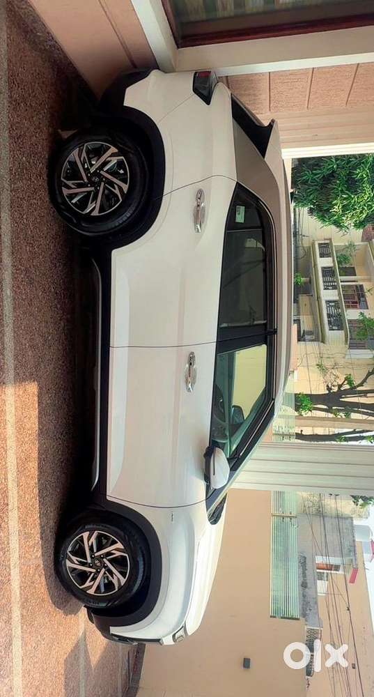 Creta 2025 Diesel At (sx Optional) 9500 Km