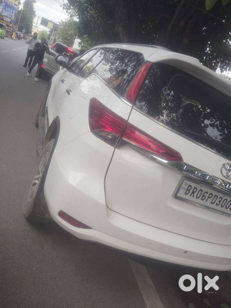 Toyota Fortuner 4x2 Manual, 2017, Diesel