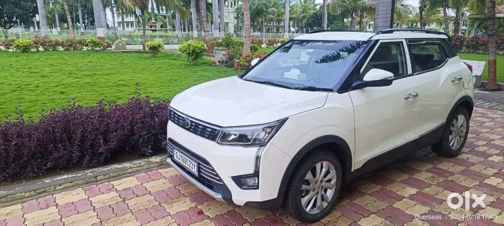 Xuv 300 , W8