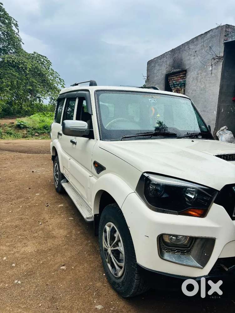 Mahindra Scorpio क्लासिक S2 2016 Diesel
