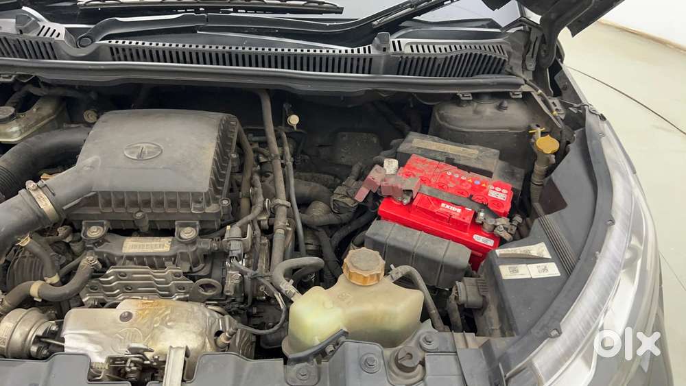 Tata Nexon 1.2 Revotron Xza Plus (o) Dual Tone, 2020, Petrol