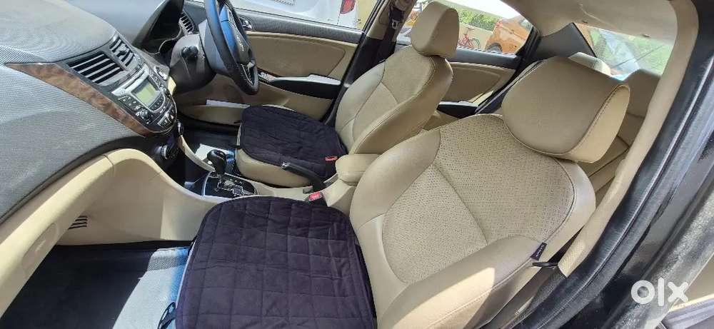 Well Maintained Hyundai Automatic Cng  Low Driven  Showroom Serviced