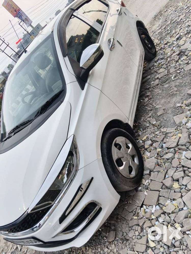 Tata Tiago 1.2 Revotron Xt (o), 2021, Petrol