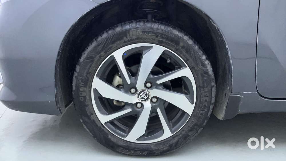 Toyota Glanza 1.2 V Amt, 2024, Petrol