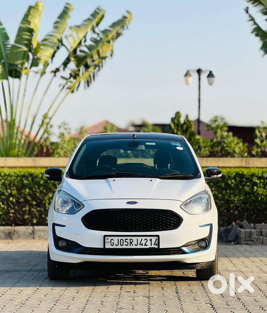 Ford Figo 2012-2015 Petrol Titanium, 2020, Petrol