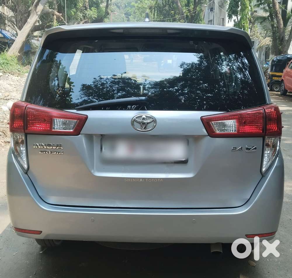 Toyota Innova Crysta