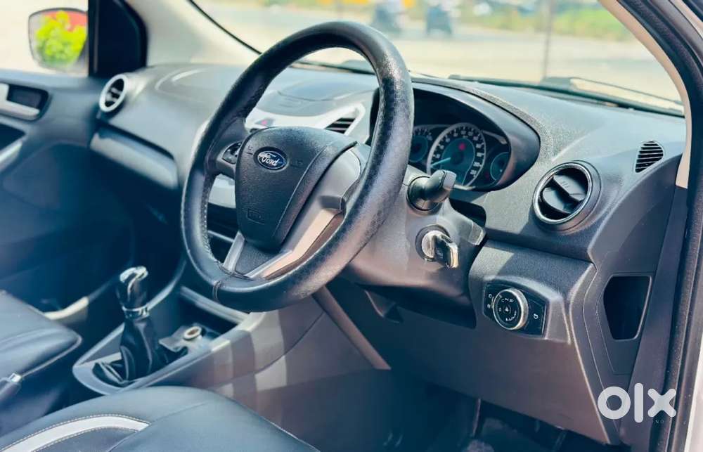 Ford Figo Titanium, 2016, Petrol