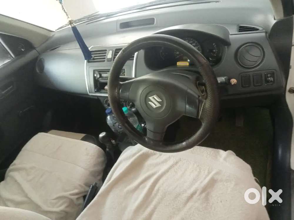 Maruti Suzuki Dzire Tour 2016
