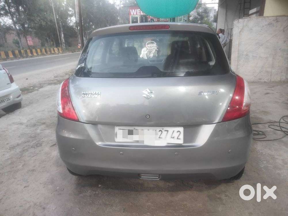 Maruti Suzuki Swift Lxi Optional-o, 2017, Petrol