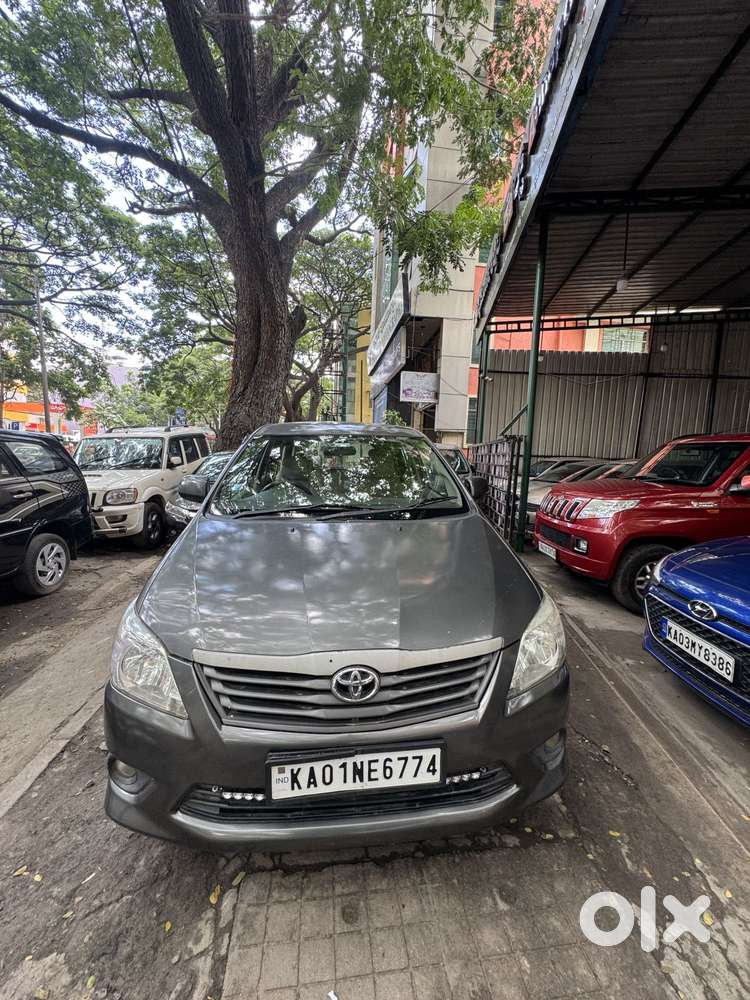 Toyota Innova 2.5 G (Diesel) 8 Seater, 2012, Diesel