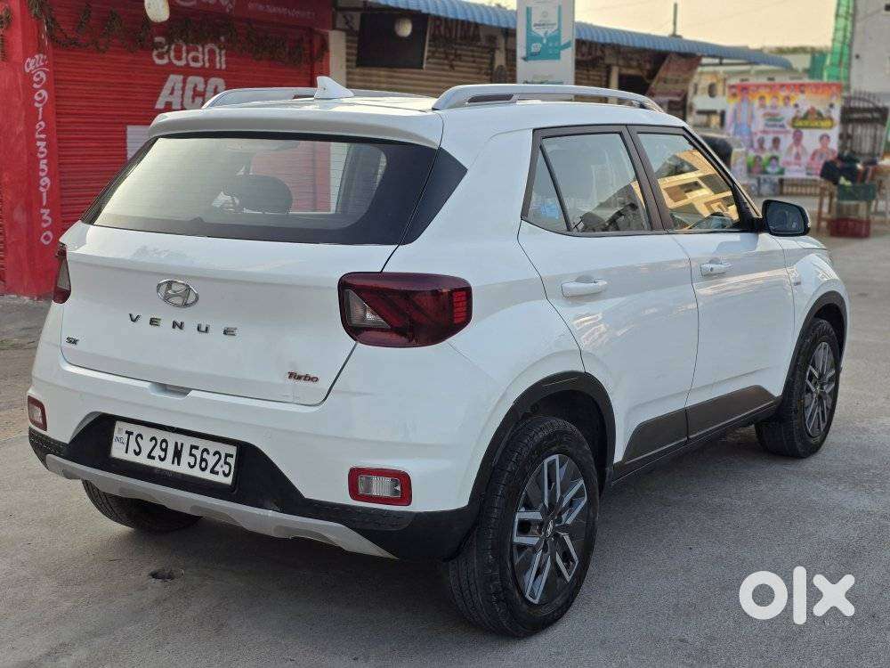 Hyundai Venue 1.2 S Plus, 2022, Petrol