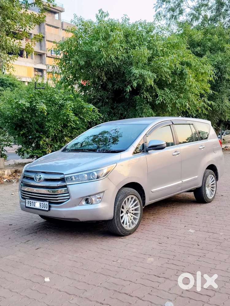 Toyota Innova Crysta 2016 Diesel 128000 Km Driven