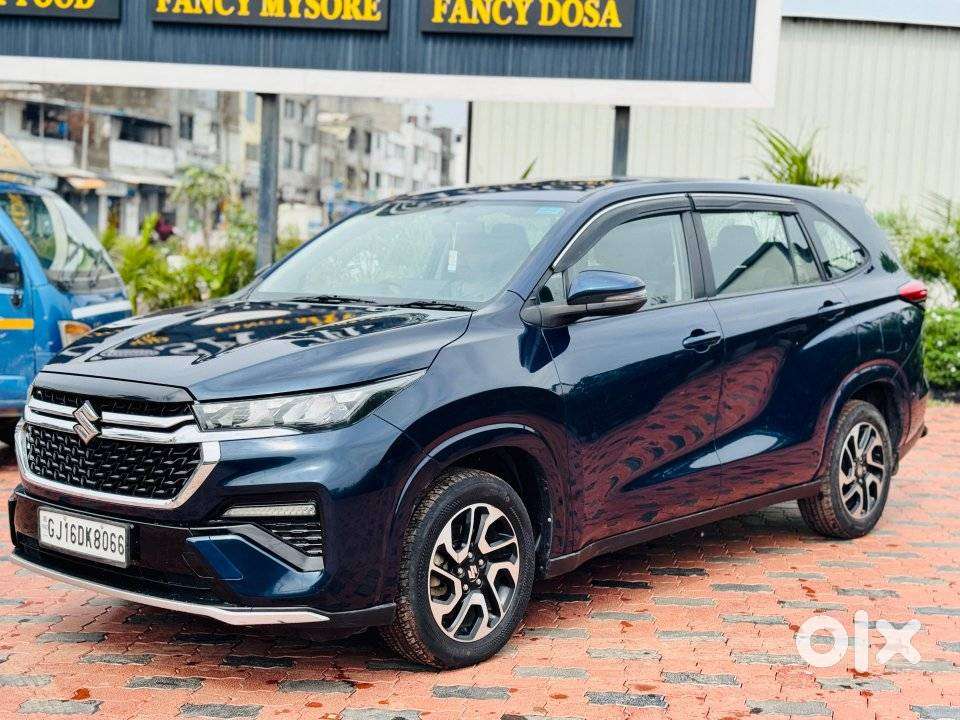 Maruti Suzuki Invicto Zeta Plus 8str, 2023, Petrol