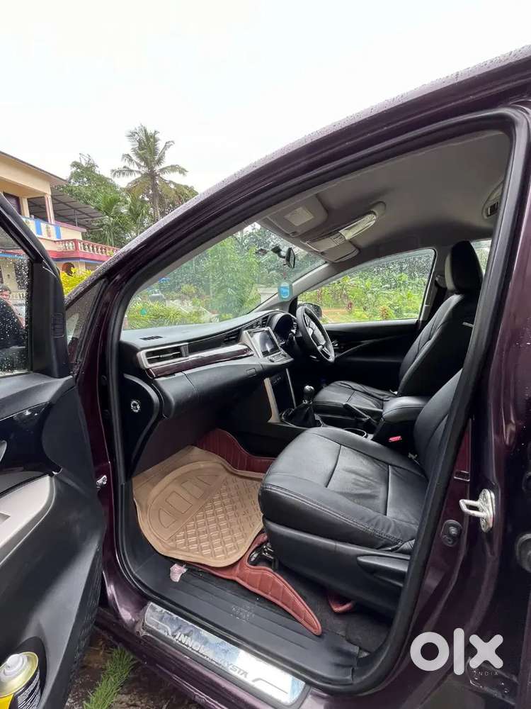 Toyota Innova Crysta V 2017 Diesel Manual &ndash; Well Maintained 7 Seate