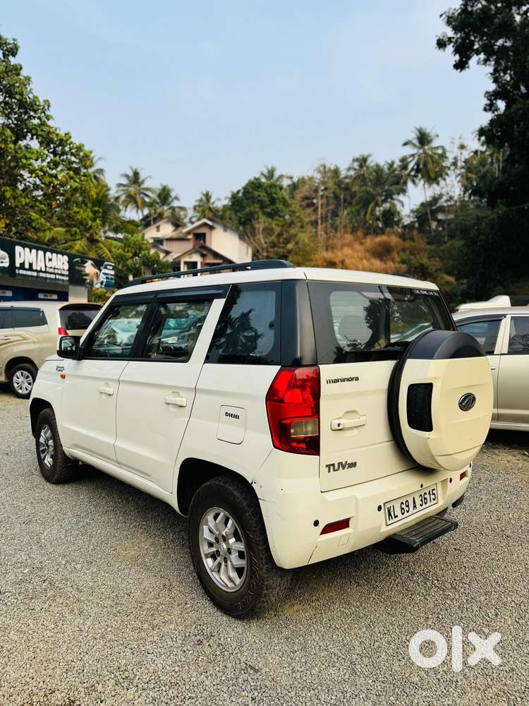 Mahindra Tuv 300 T8, 2016, Diesel
