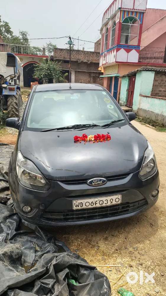 Ford, Figo 2011 Petrol