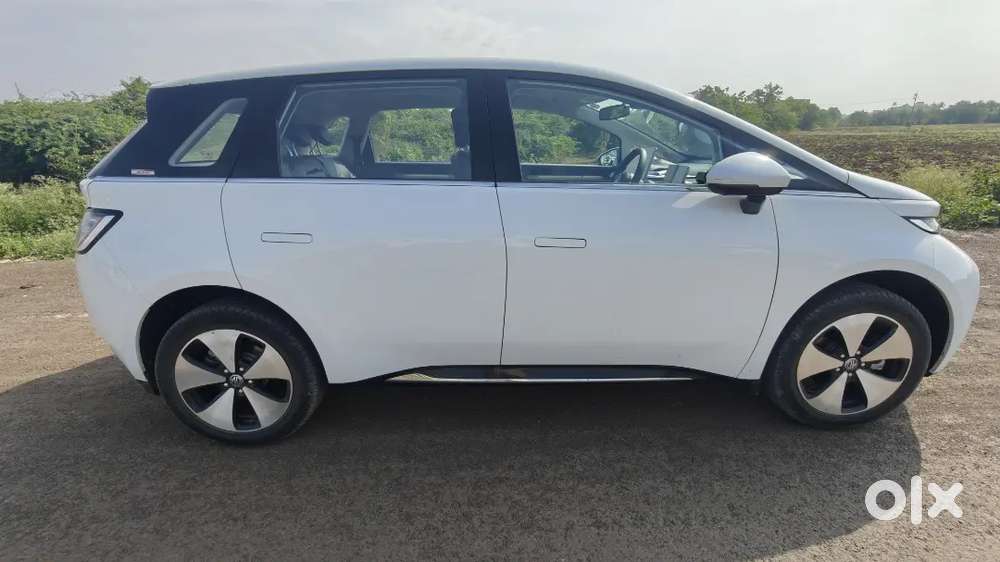 Mg Windsor Ev Essence 2026