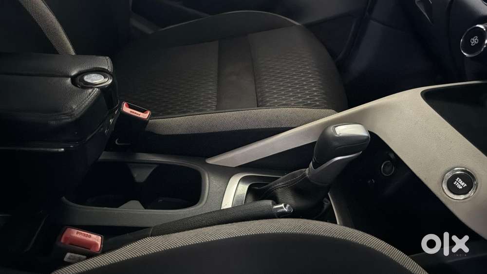 Nissan Magnite 1.0 Xv, 2022, Petrol