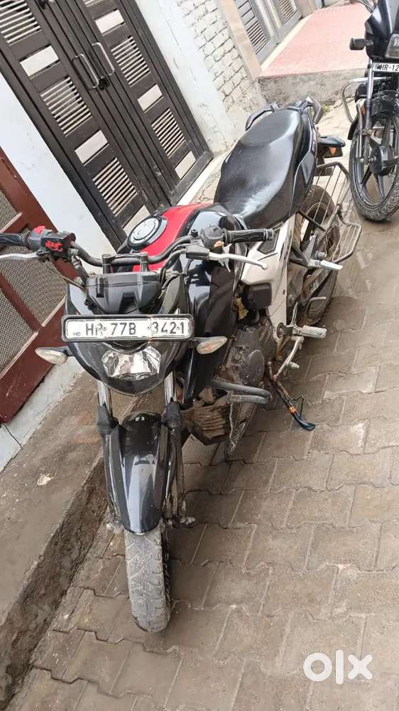 Apache RTR 160 4V - Motorcycles in PWD Employees Colony, Rohtak ...