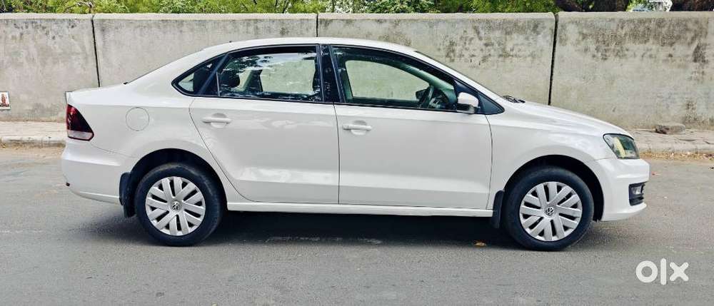 Volkswagen Vento 1.2 Tsi Comfortline At, 2015, Petrol