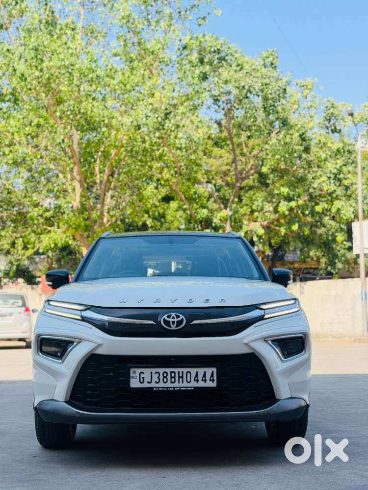 Toyota Urban Cruiser Hyryder 1.5 V Hybrid, 2024, Petrol