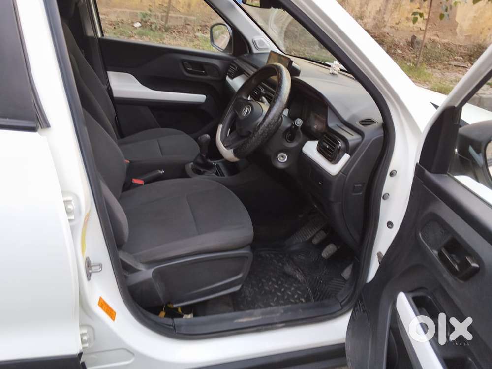 Tata Punch Pure Icng, 2024, Petrol