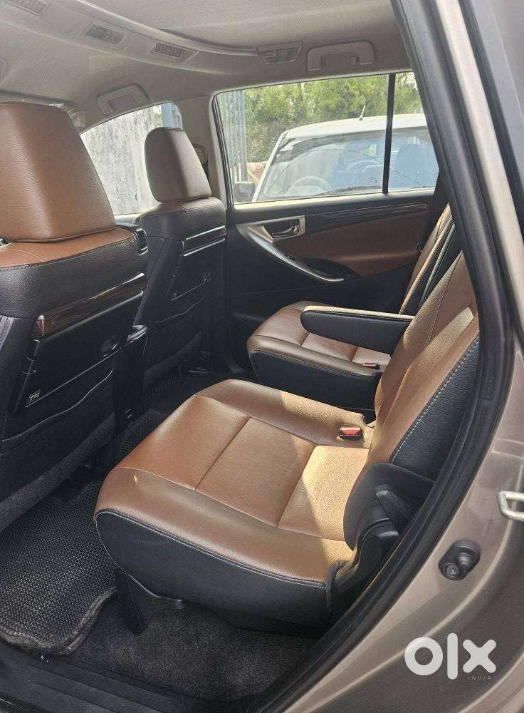 Toyota Innova Crysta 2.8z Automatic, 2018, Diesel