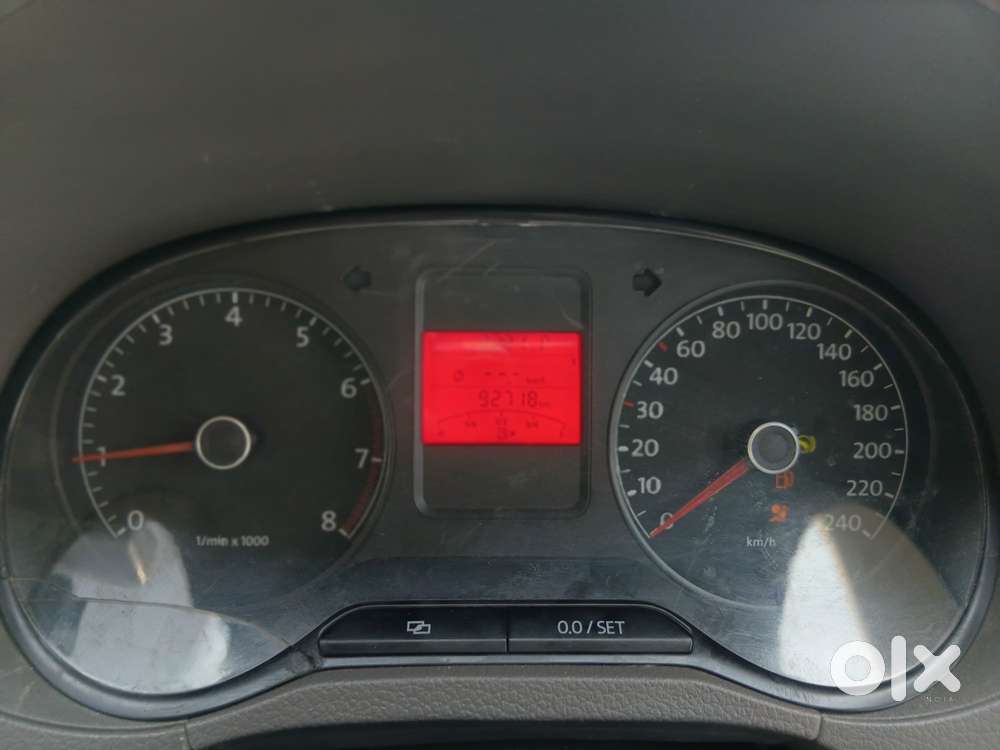 Volkswagen Vento 2010-2013 Petrol Highline, 2011, Petrol