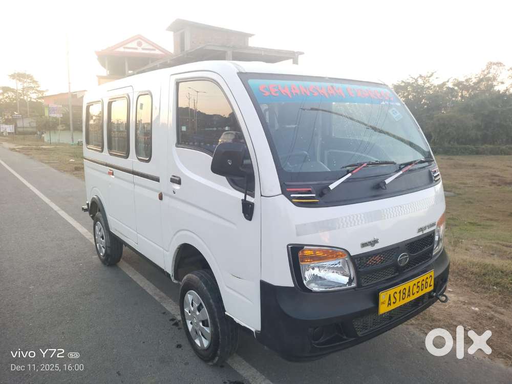 Tata Sumo Gold Gx, 2023, Petrol